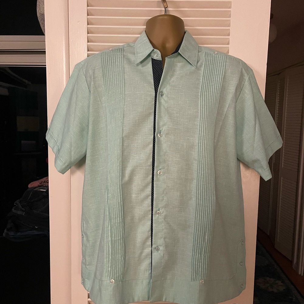 Guayabera cotton shirt with lots of detail.